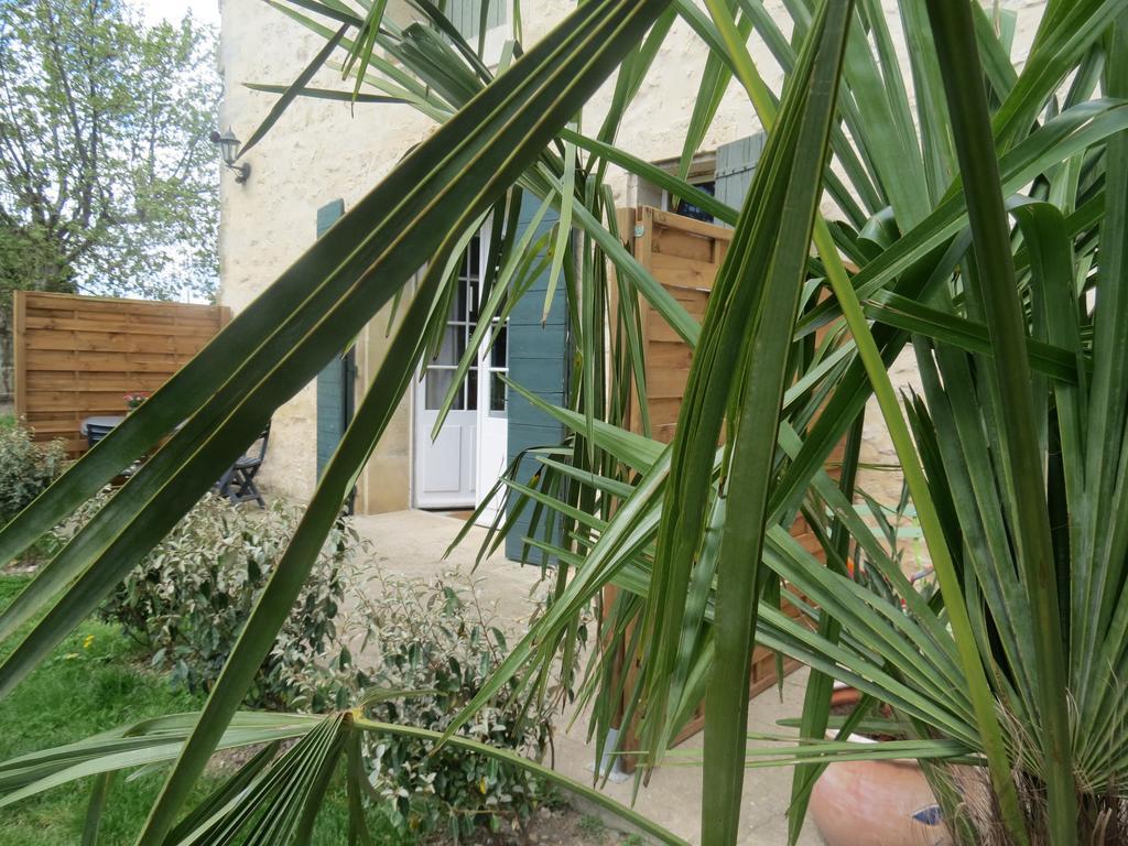B&B Mas Les Lecques Beaucaire  Exterior photo